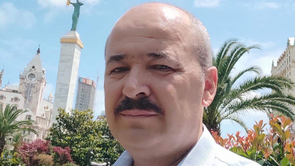 Osman    GEBEŞ - Okul Müdürü